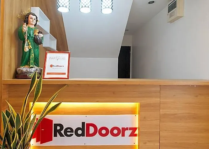 Reddoorz Near Ust Sampaloc Manila