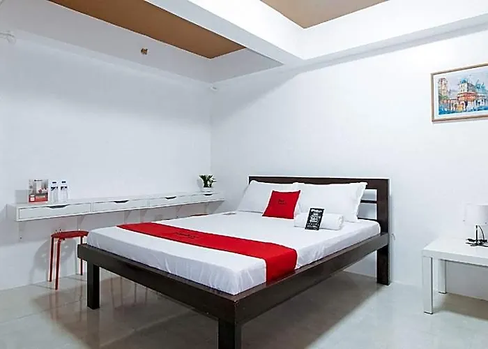 Reddoorz Near Ust Sampaloc Hotel Manila