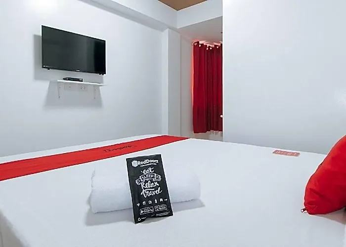 Reddoorz Near Ust Sampaloc * Manila